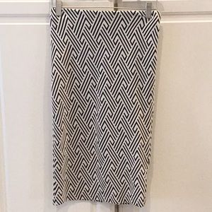 Zara Black & White Geometric Design Pencil Skirt